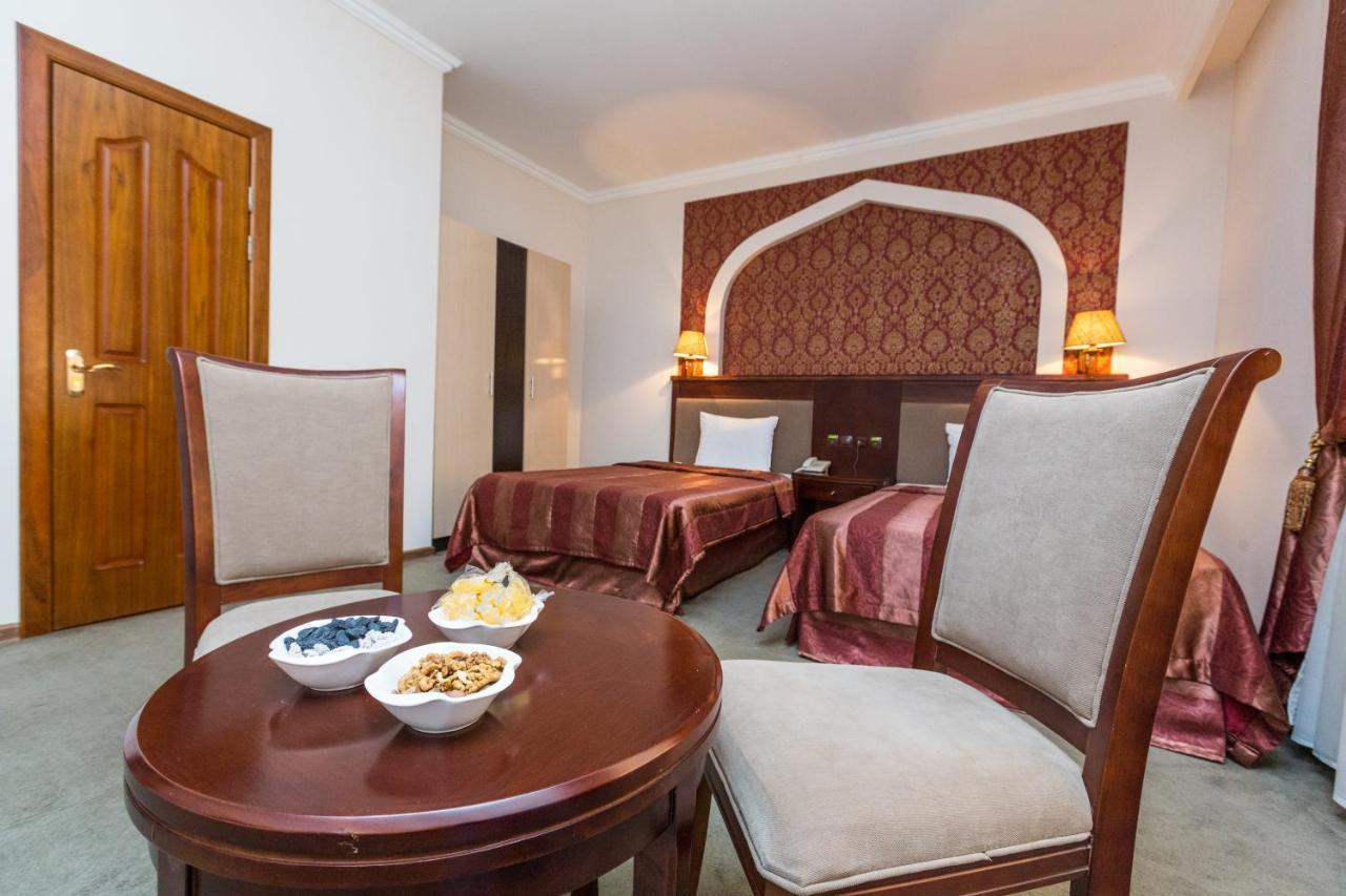 Avicenna Hotel Bukhara Exterior photo